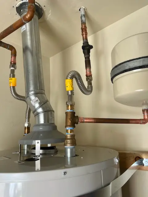 Water heater installation and plumbing repair in Meridian Park